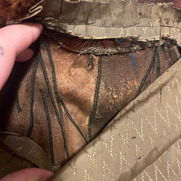 Beaver Fur Coat 🦫 - Picture 6 of 8